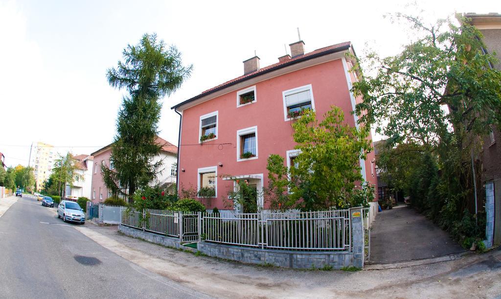Guest House Pikapolonca Марибор Екстериор снимка