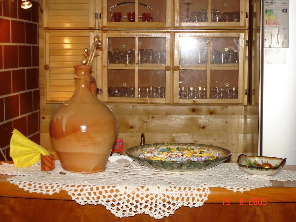 Guest House Pikapolonca Марибор Екстериор снимка